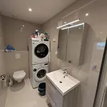 Spacious And Modern 4-Room Apartment, Bergen