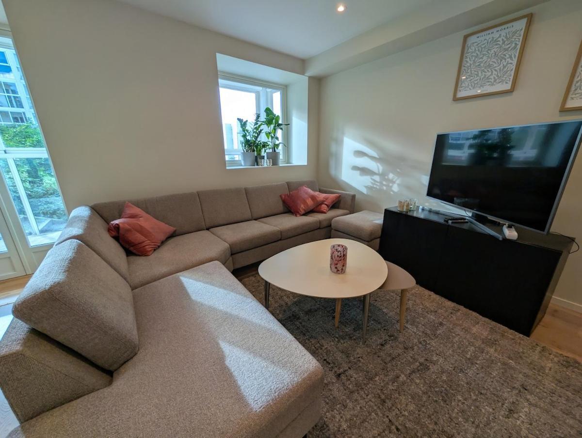 Spacious And Modern 4-room Apartment, Apartment
